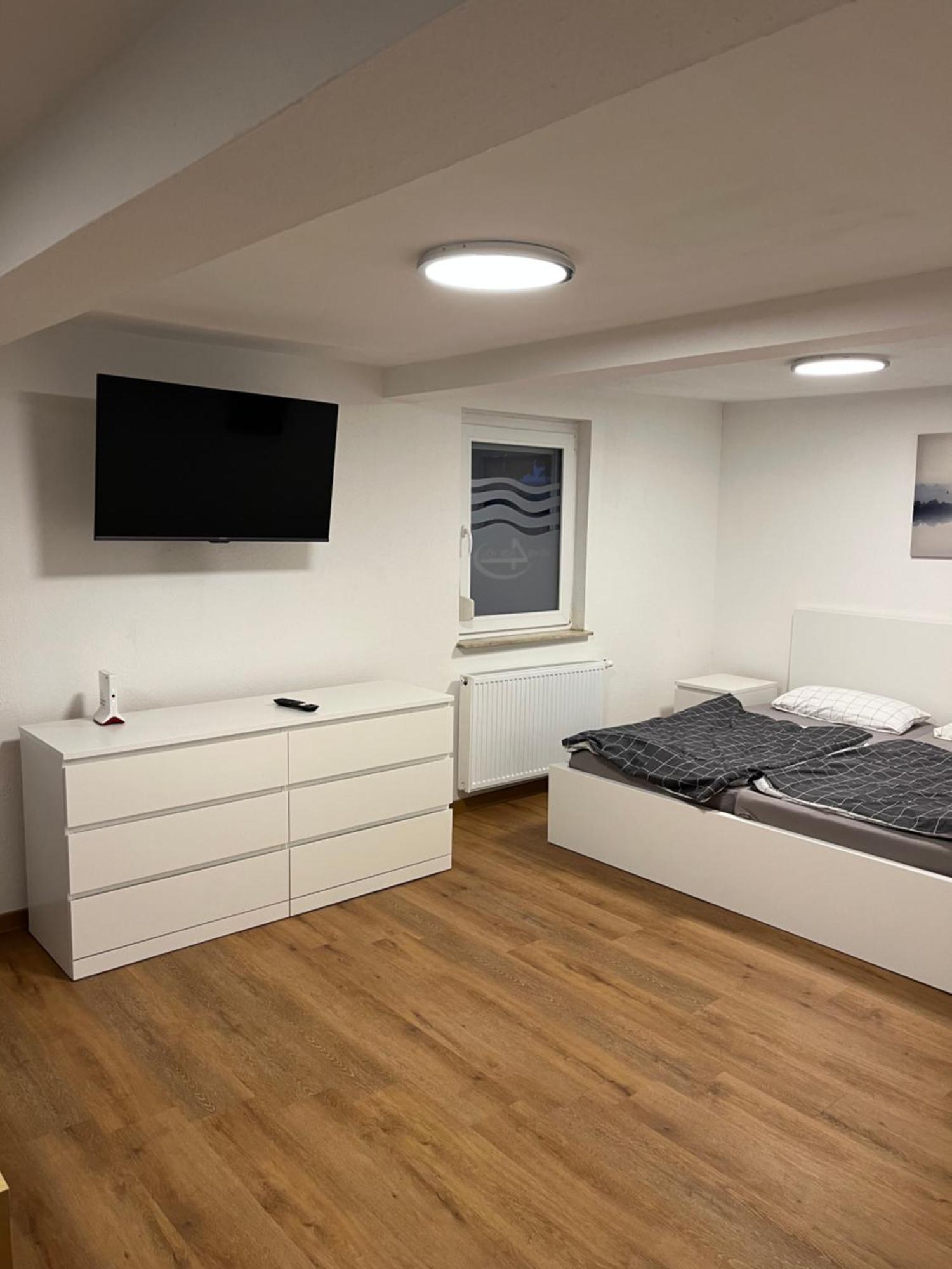 Home-For-You-Ferienwohnung Monteurwohnung Бухен Екстериор снимка